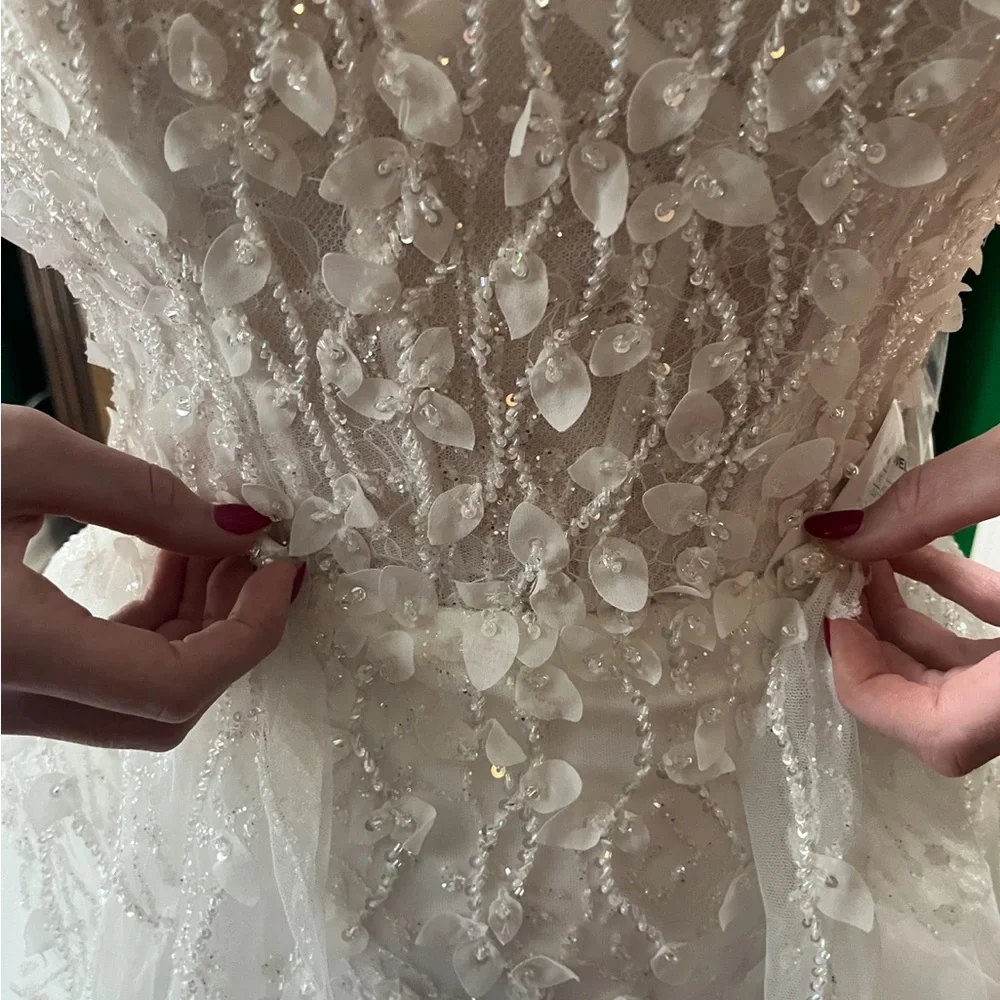 Morilee Misty Wedding Dress Size 8 (Never Worn/NWT) - Picture 7 of 10